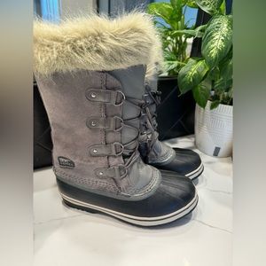 Sorel Joan of arctic Boots Women’s size 6